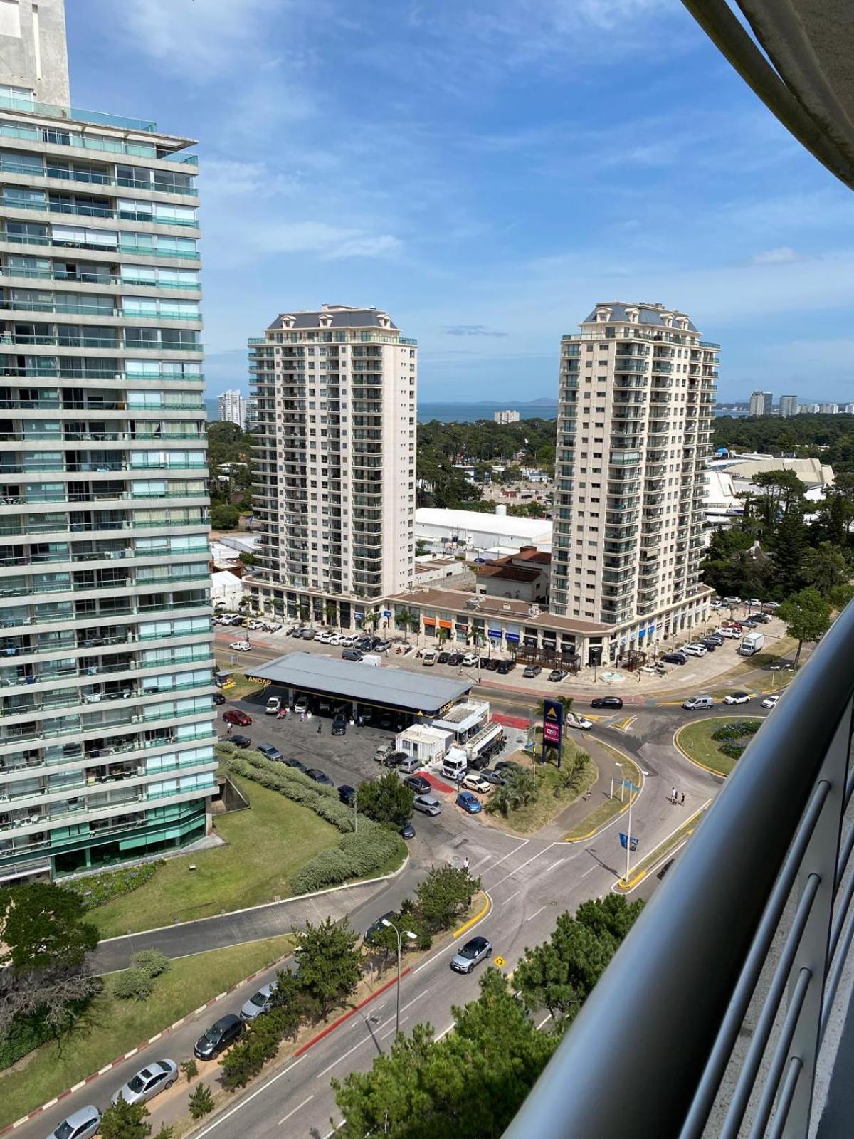 Apartamentos Torre Tressesenta Punta del Este Bagian luar foto