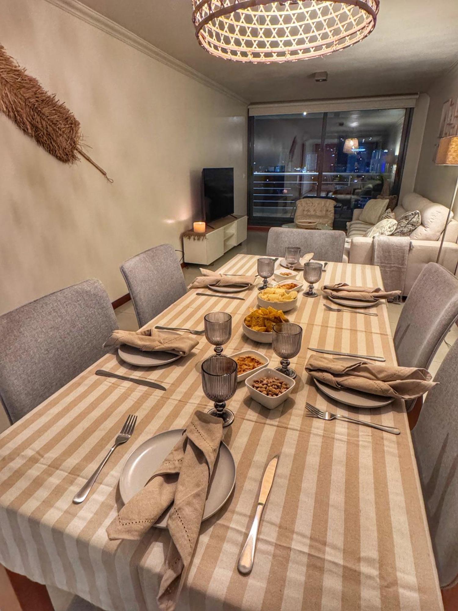Apartamentos Torre Tressesenta Punta del Este Ruang foto