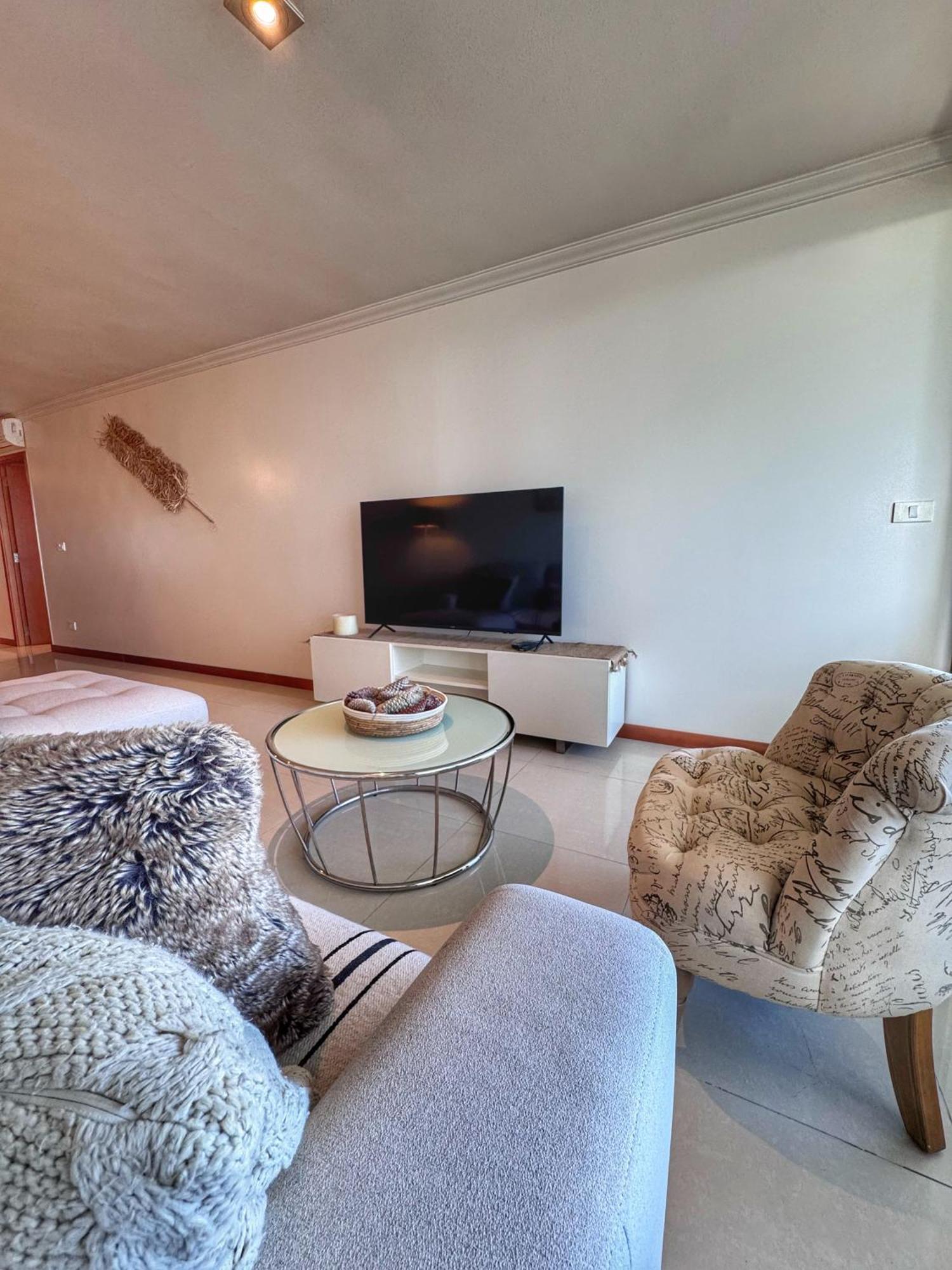 Apartamentos Torre Tressesenta Punta del Este Ruang foto