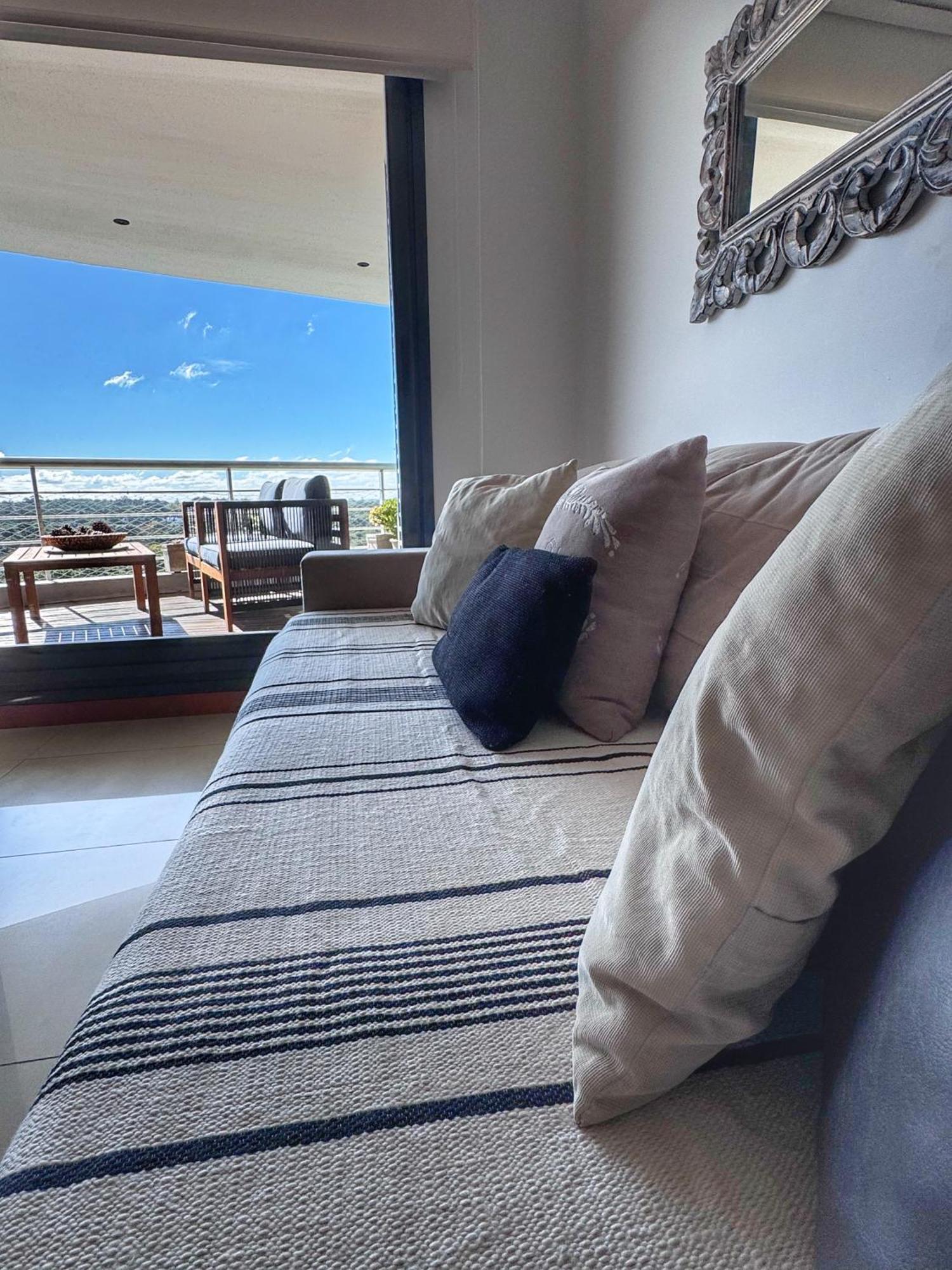 Apartamentos Torre Tressesenta Punta del Este Ruang foto